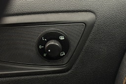 ruskea (beige) Skoda Yeti 2013 kuva 19.