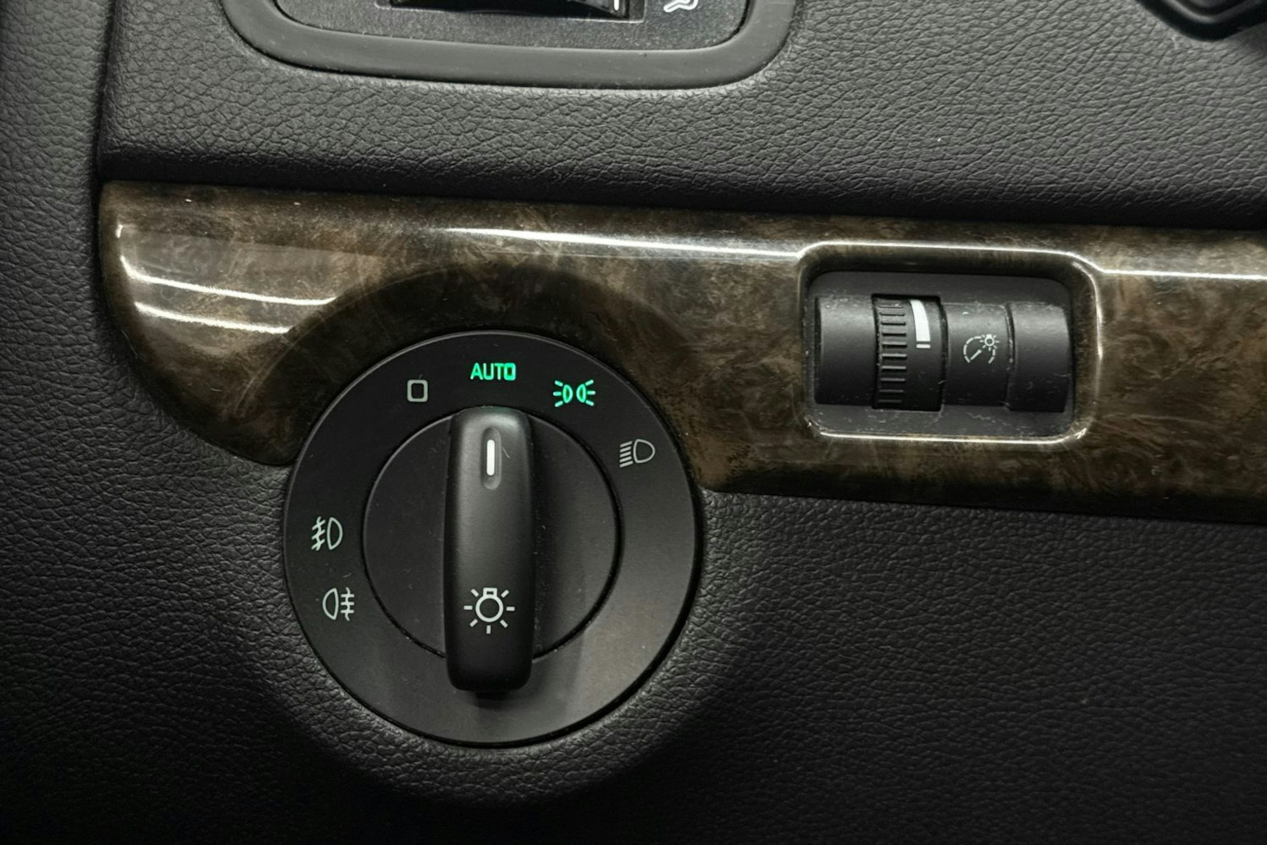 ruskea (beige) Skoda Yeti 2013 kuva 20.