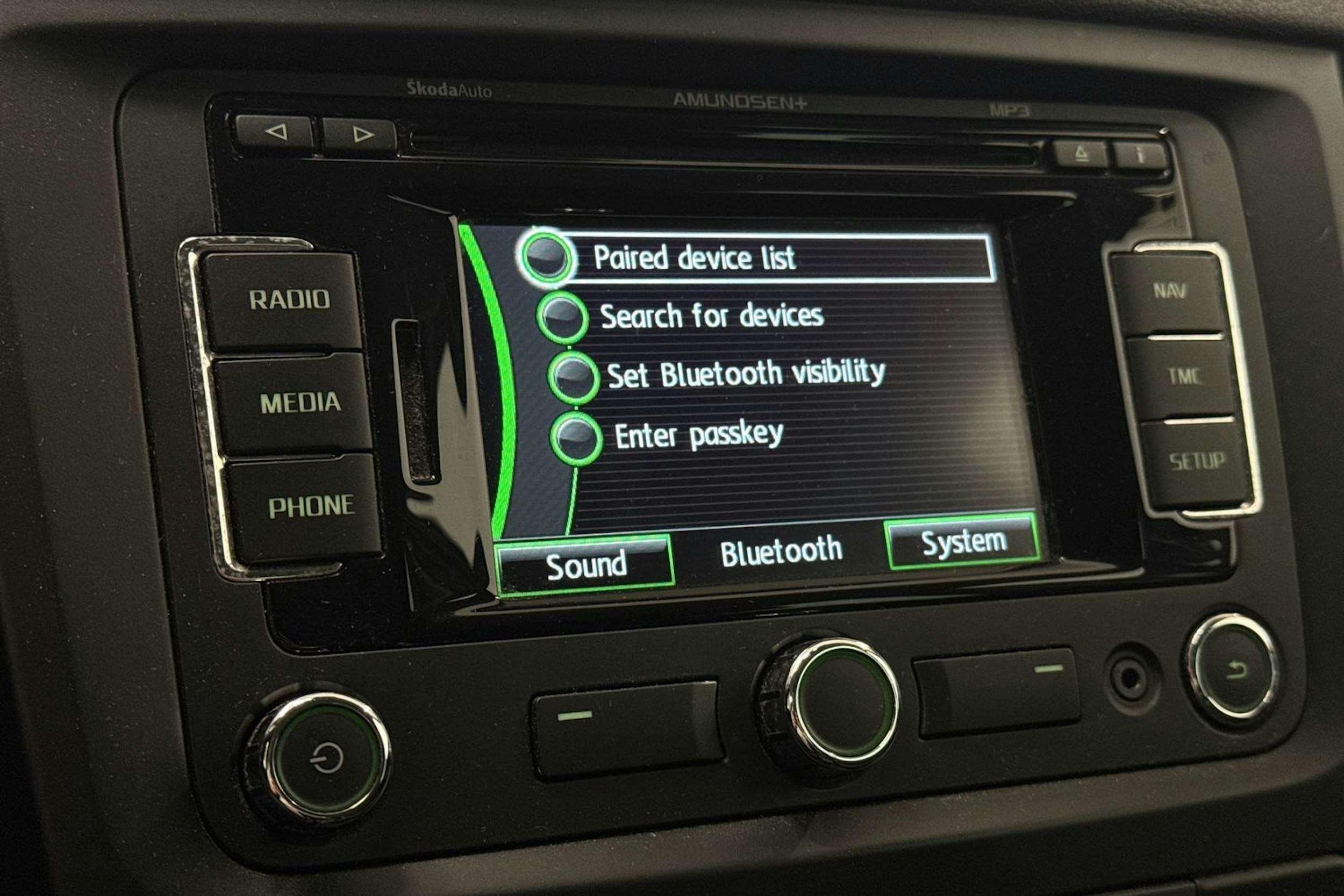 ruskea (beige) Skoda Yeti 2013 kuva 28.