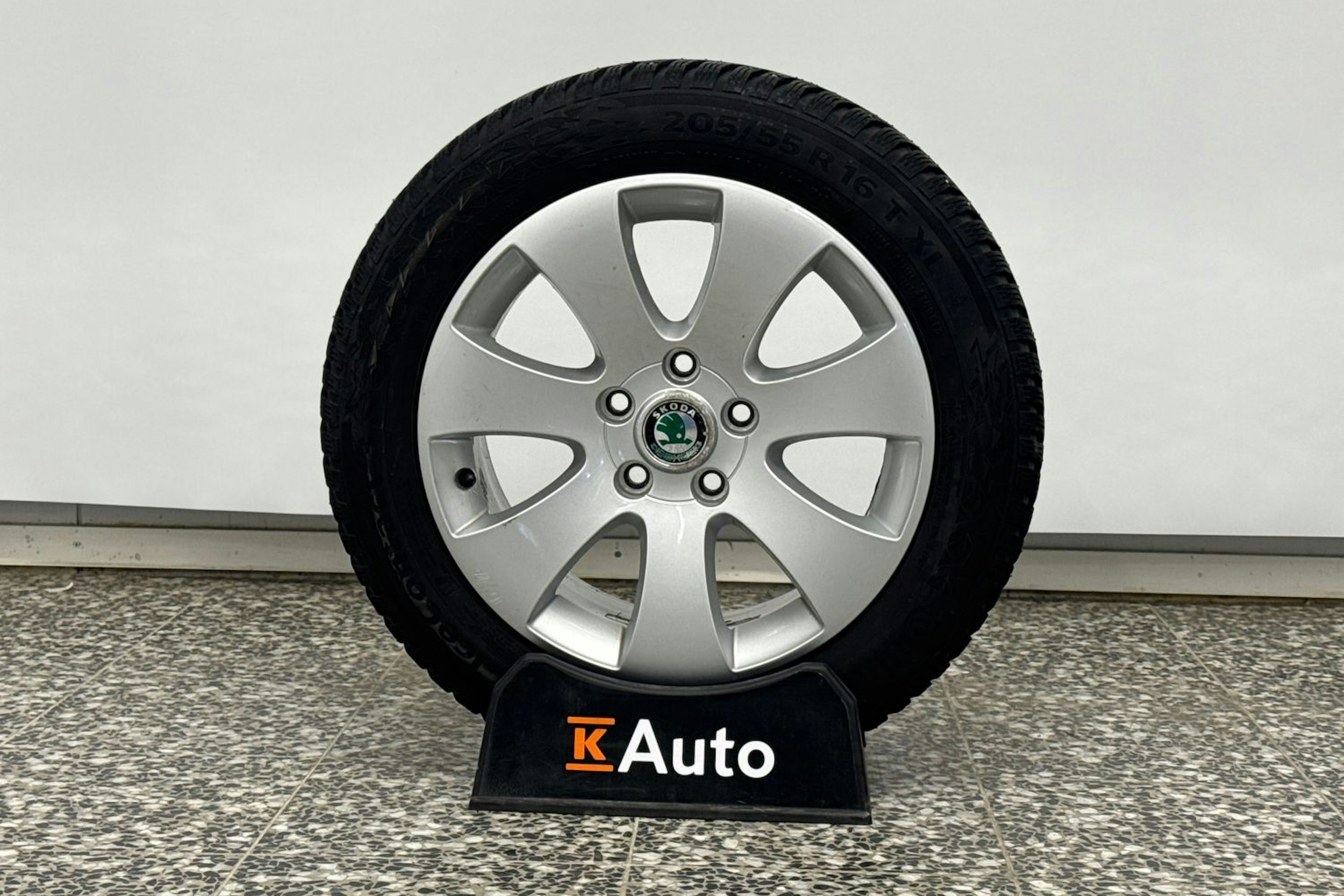 ruskea (beige) Skoda Yeti 2013 kuva 35.