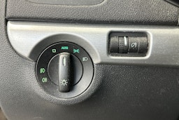 Valkoinen Skoda Yeti 2013 kuva 16.