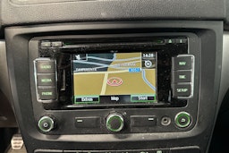Valkoinen Skoda Yeti 2013 kuva 21.