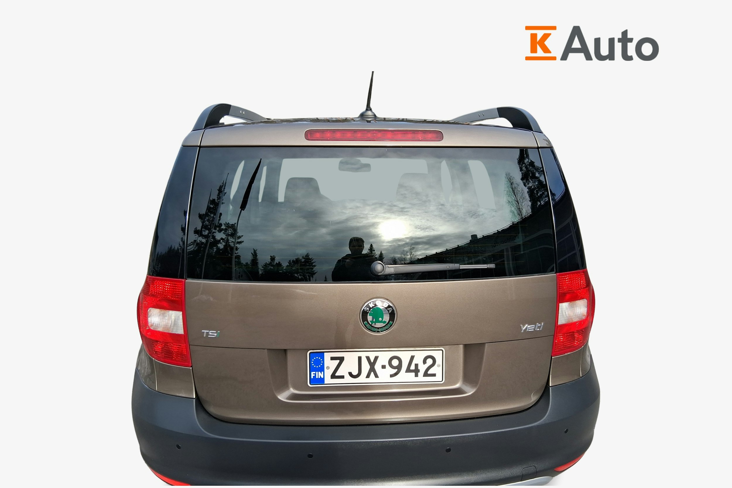 ruskea (beige) Skoda Yeti 2013 kuva 3.