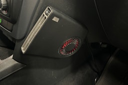 punainen Skoda Yeti 2014 kuva 18.