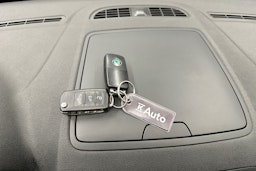 punainen Skoda Yeti 2014 kuva 23.