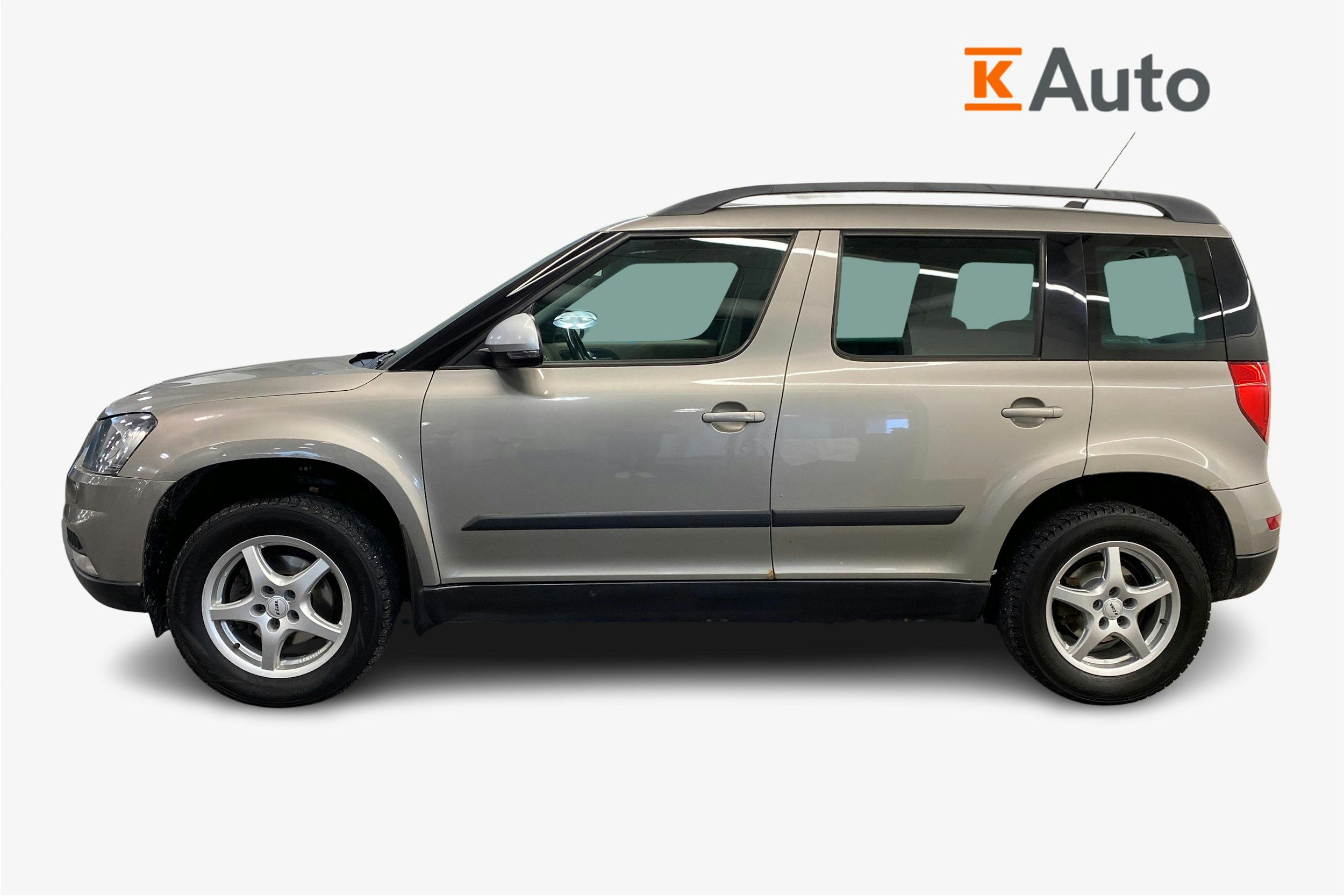 ruskea (beige) Skoda Yeti 2014 kuva 6.