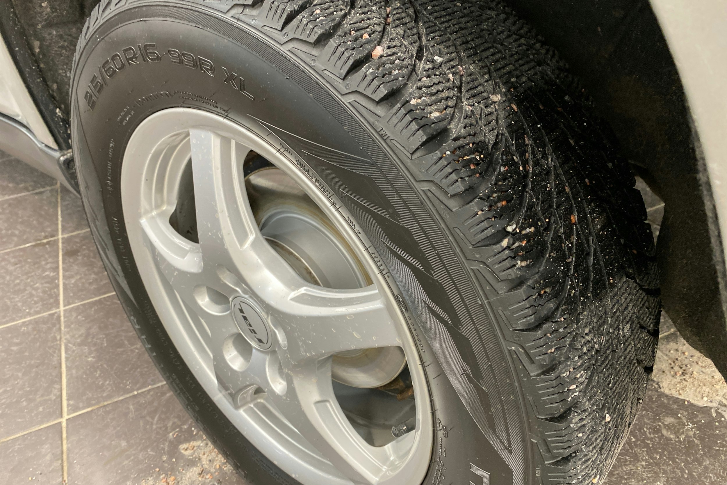 ruskea (beige) Skoda Yeti 2014 kuva 13.