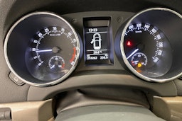 ruskea (beige) Skoda Yeti 2014 kuva 21.