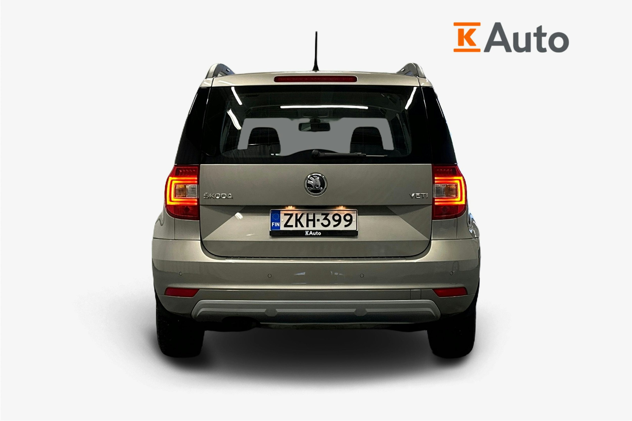Ruskea (beige) Skoda Yeti 2014 kuva 3.