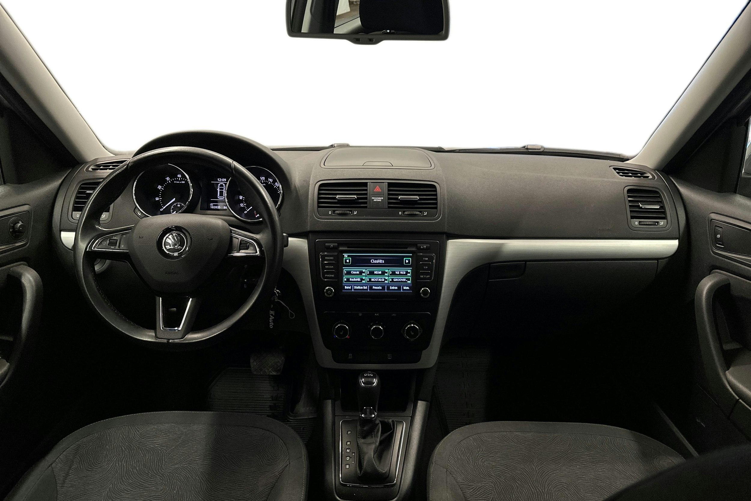 Ruskea (beige) Skoda Yeti 2014 kuva 9.