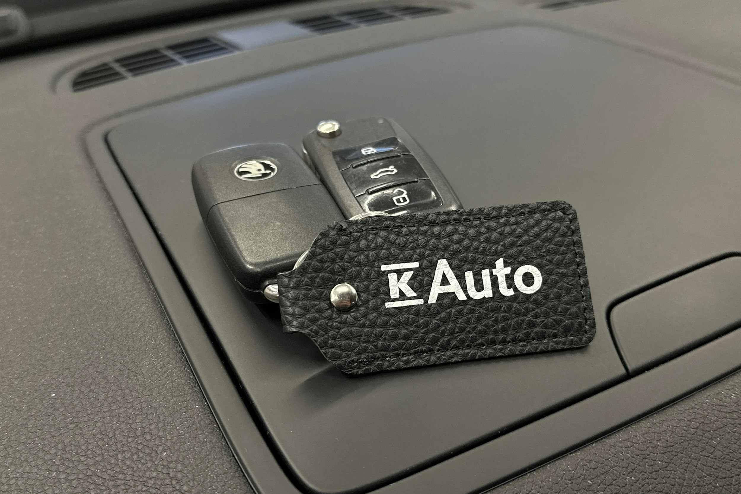 Ruskea (beige) Skoda Yeti 2014 kuva 25.