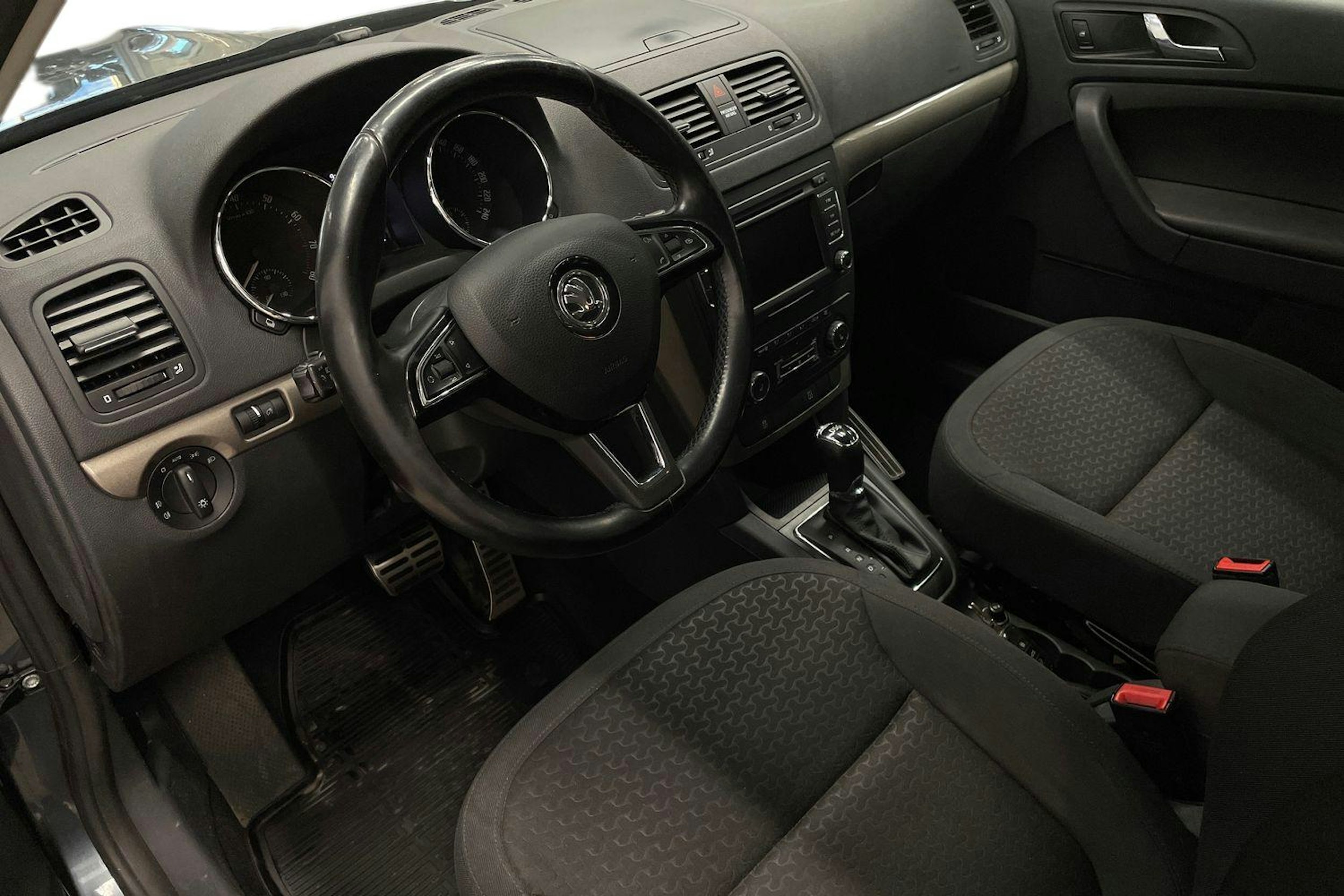 hopea Skoda Yeti 2015 kuva 7.