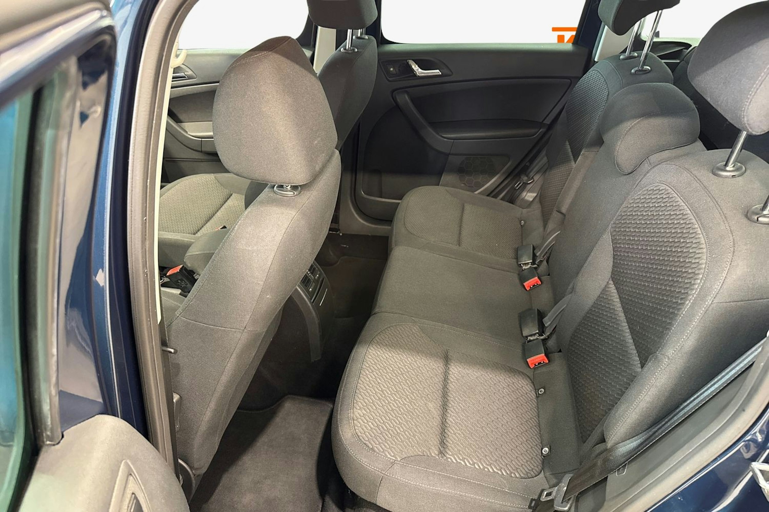 sininen Skoda Yeti 2015 kuva 11.