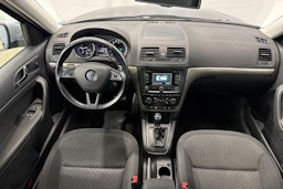 sininen Skoda Yeti 2015 kuva 15.