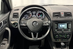 sininen Skoda Yeti 2015 kuva 16.