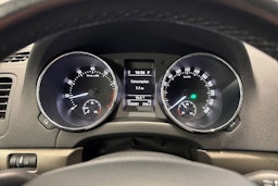 sininen Skoda Yeti 2015 kuva 20.