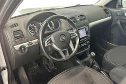 harmaa Skoda Yeti 2016 kuva 7.