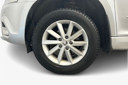 harmaa Skoda Yeti 2016 kuva 11.