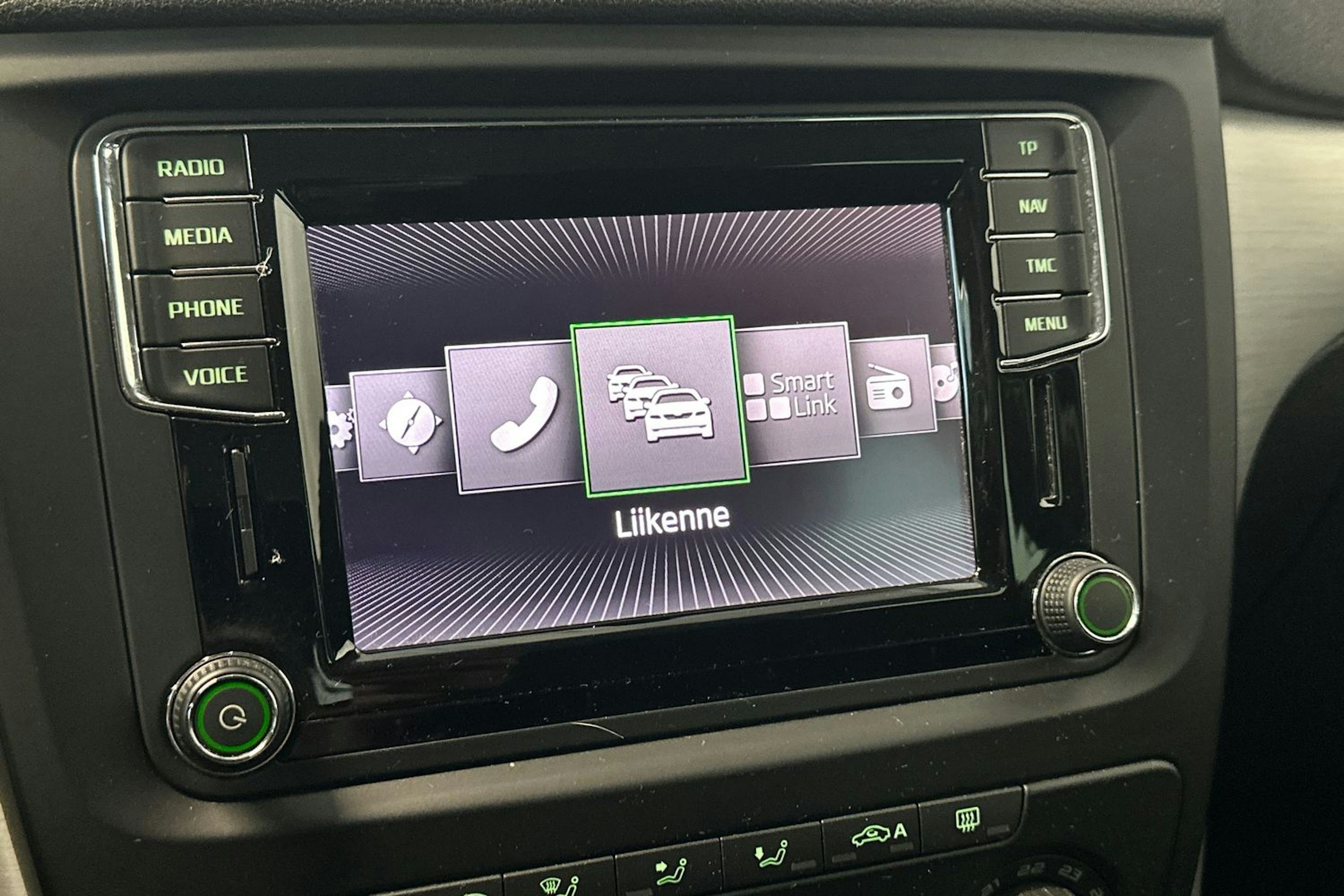 harmaa Skoda Yeti 2016 kuva 31.