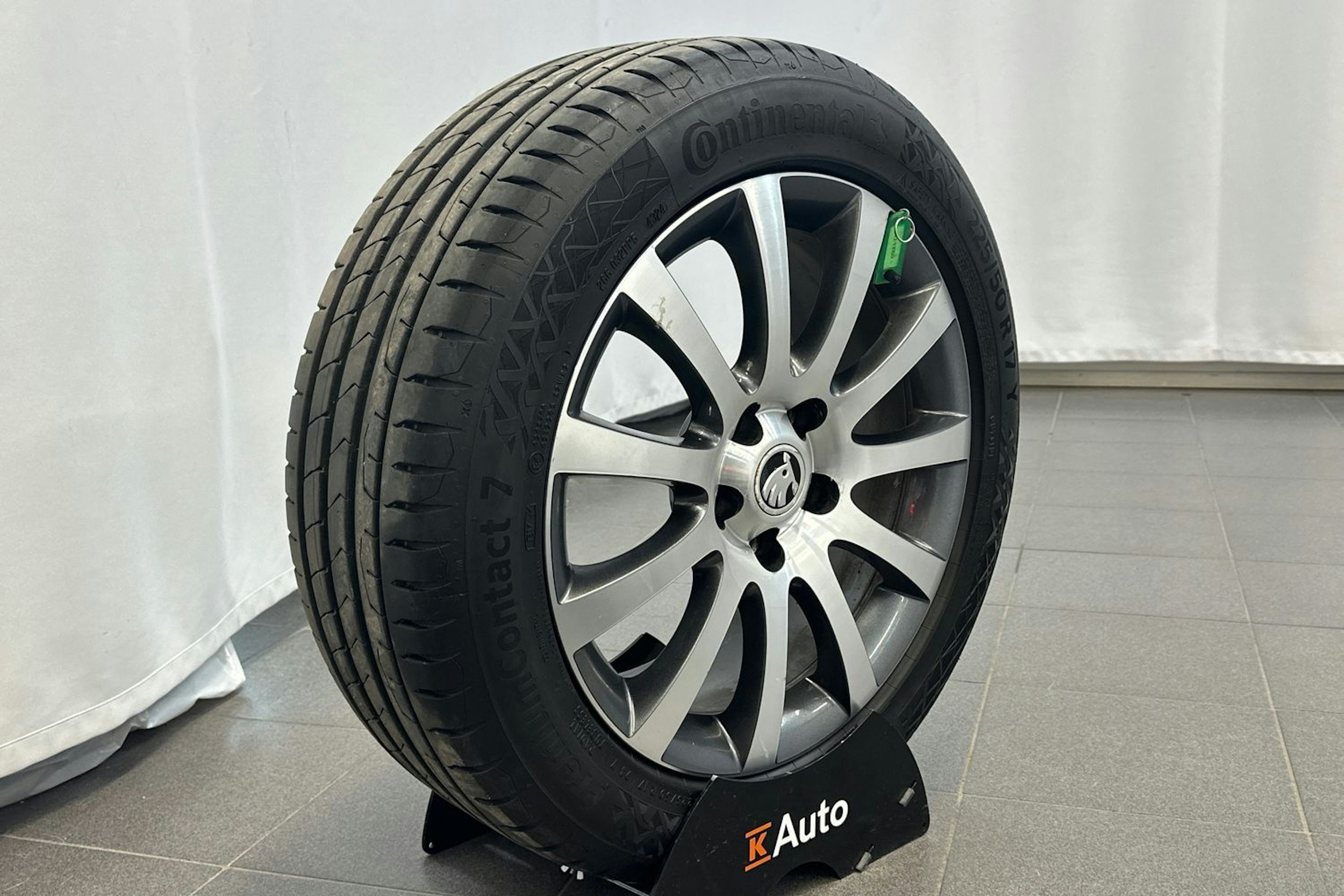 harmaa Skoda Yeti 2016 kuva 35.