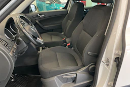 valkoinen Skoda Yeti 2016 kuva 16.