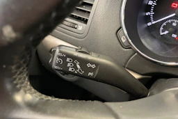 valkoinen Skoda Yeti 2016 kuva 23.