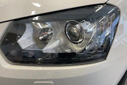 valkoinen Skoda Yeti 2016 kuva 25.