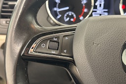 Vihreä Skoda Yeti 2016 kuva 13.