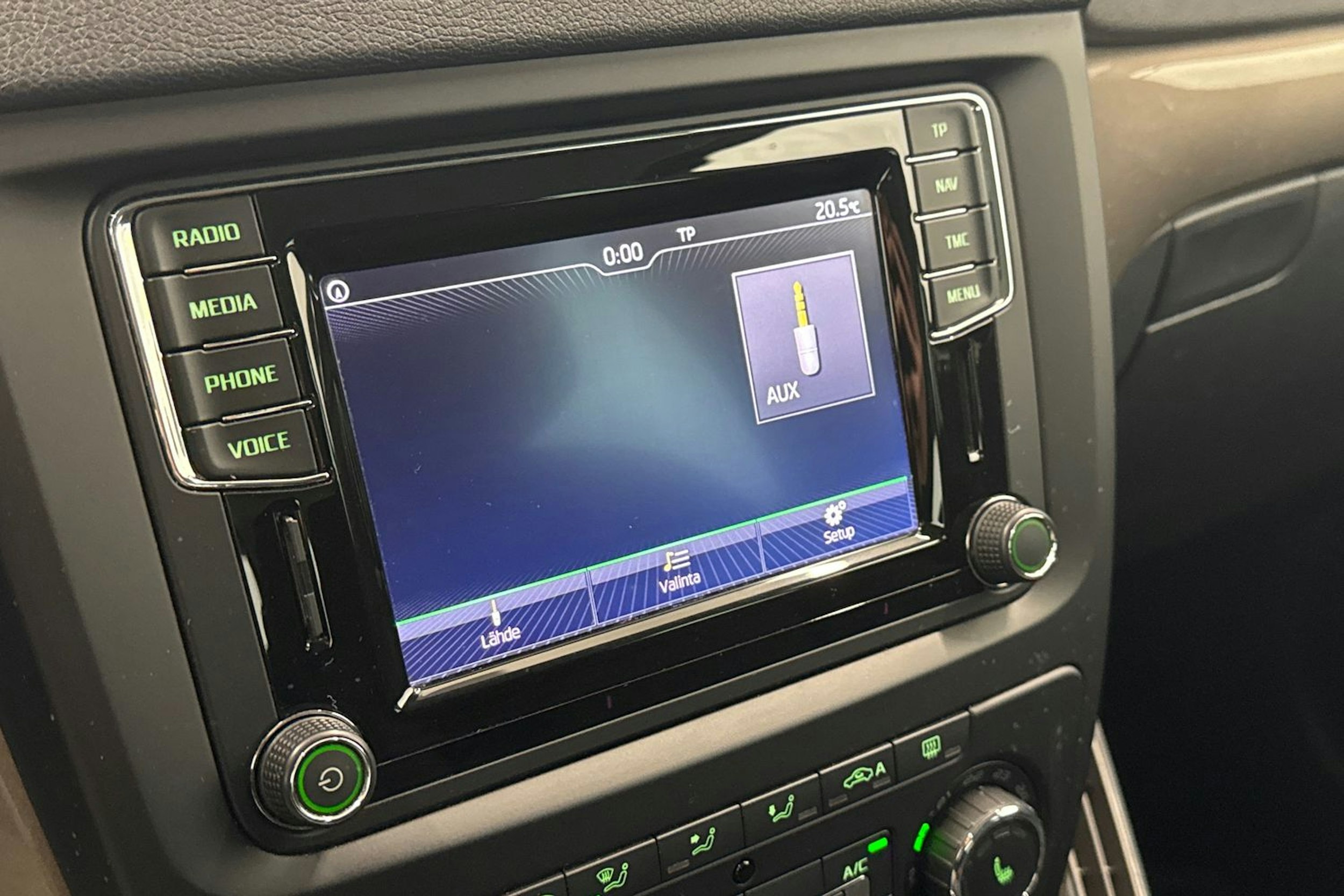 Vihreä Skoda Yeti 2016 kuva 16.