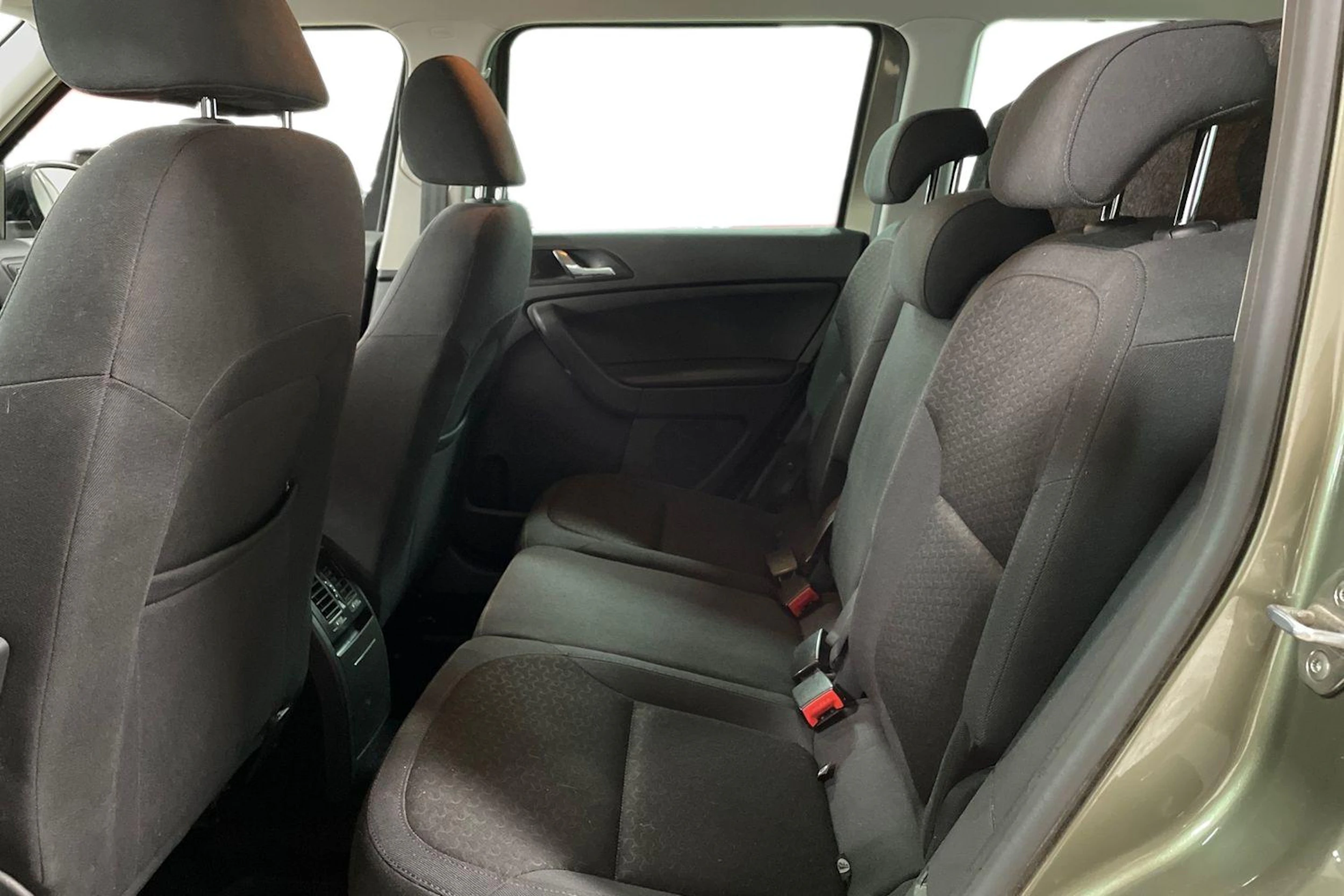Vihreä Skoda Yeti 2016 kuva 8.