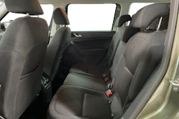 Vihreä Skoda Yeti 2016 kuva 8.