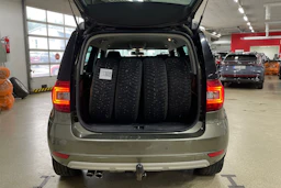 Vihreä Skoda Yeti 2016 kuva 11.