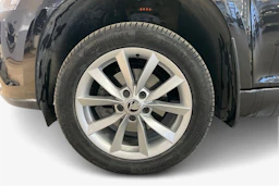 musta Skoda Yeti 2017 kuva 12.