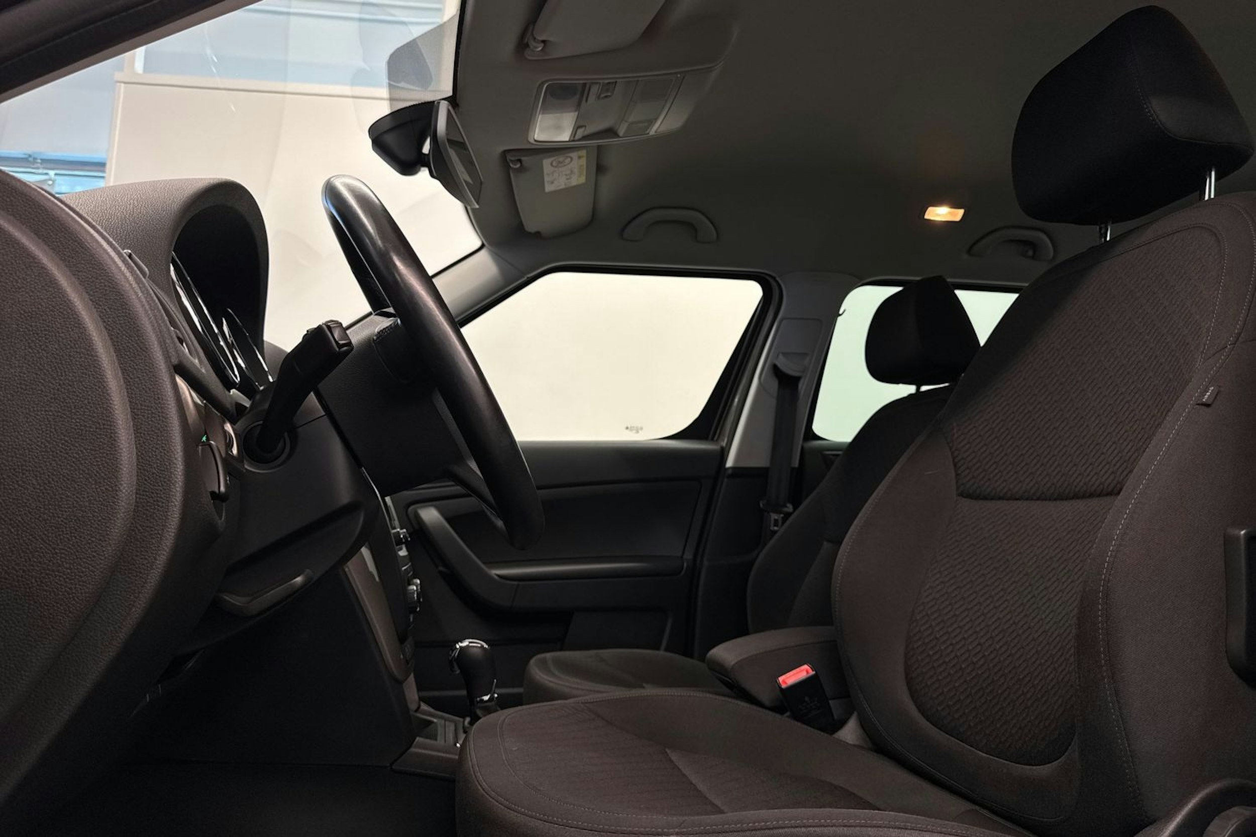ruskea (beige) Skoda Yeti 2017 kuva 15.