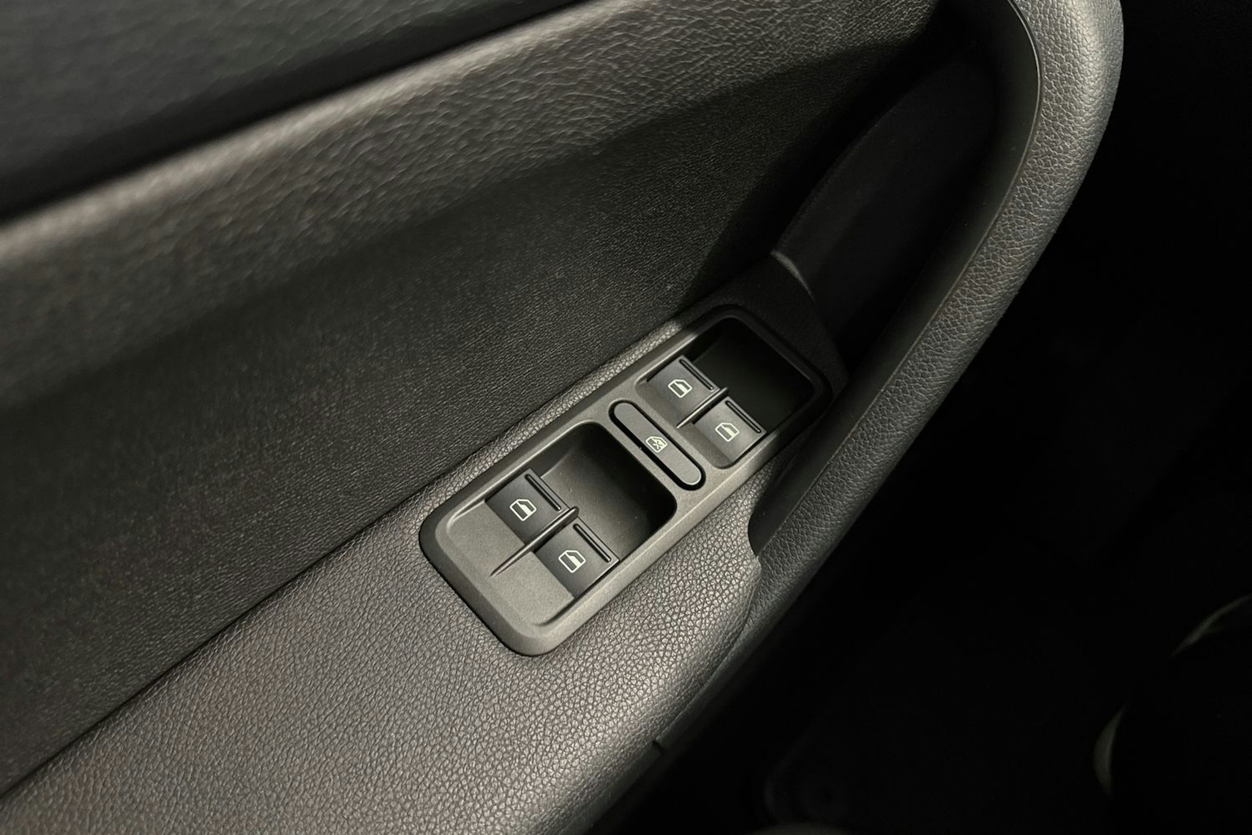 ruskea (beige) Skoda Yeti 2017 kuva 18.