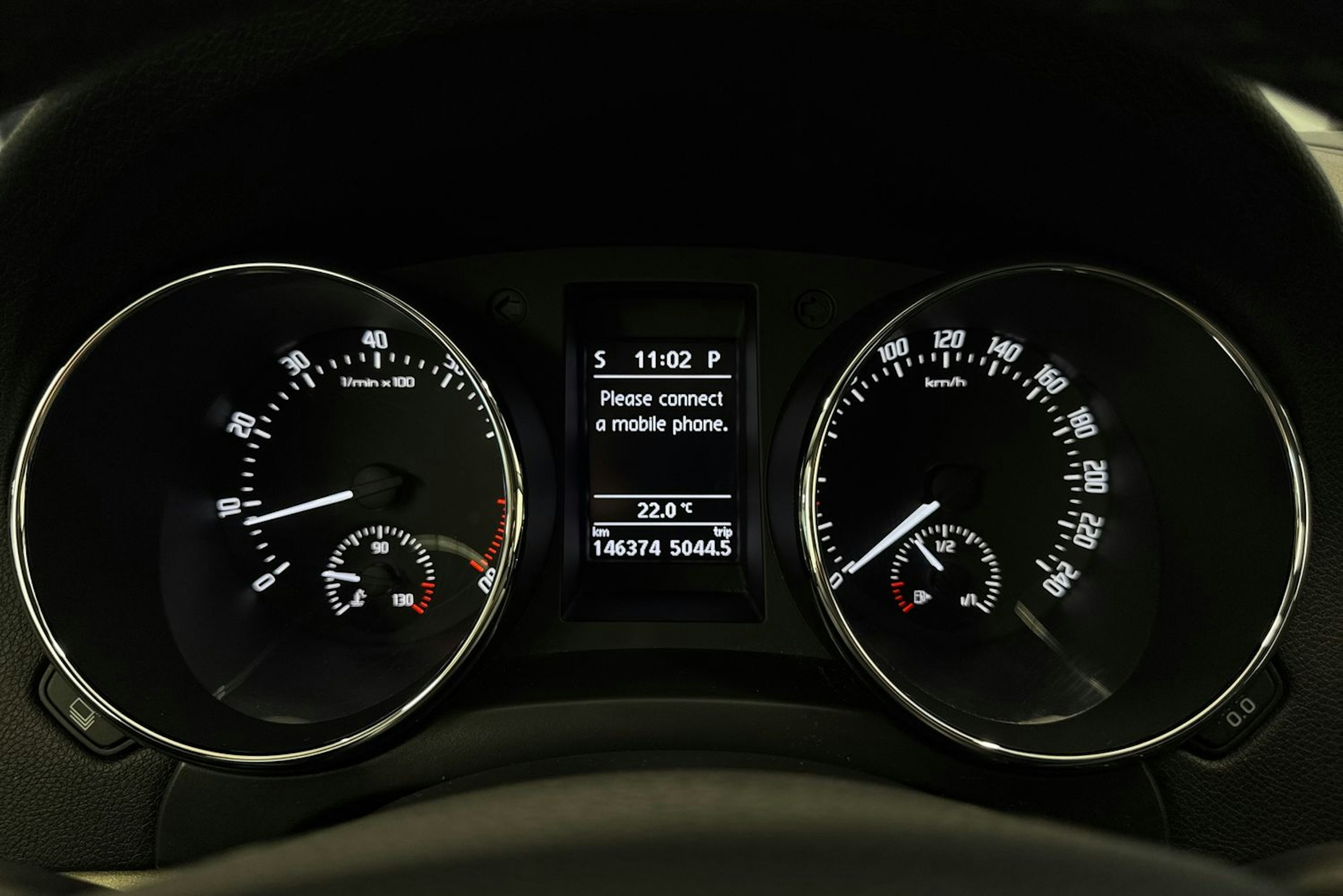 ruskea (beige) Skoda Yeti 2017 kuva 21.