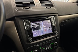 ruskea (beige) Skoda Yeti 2017 kuva 28.