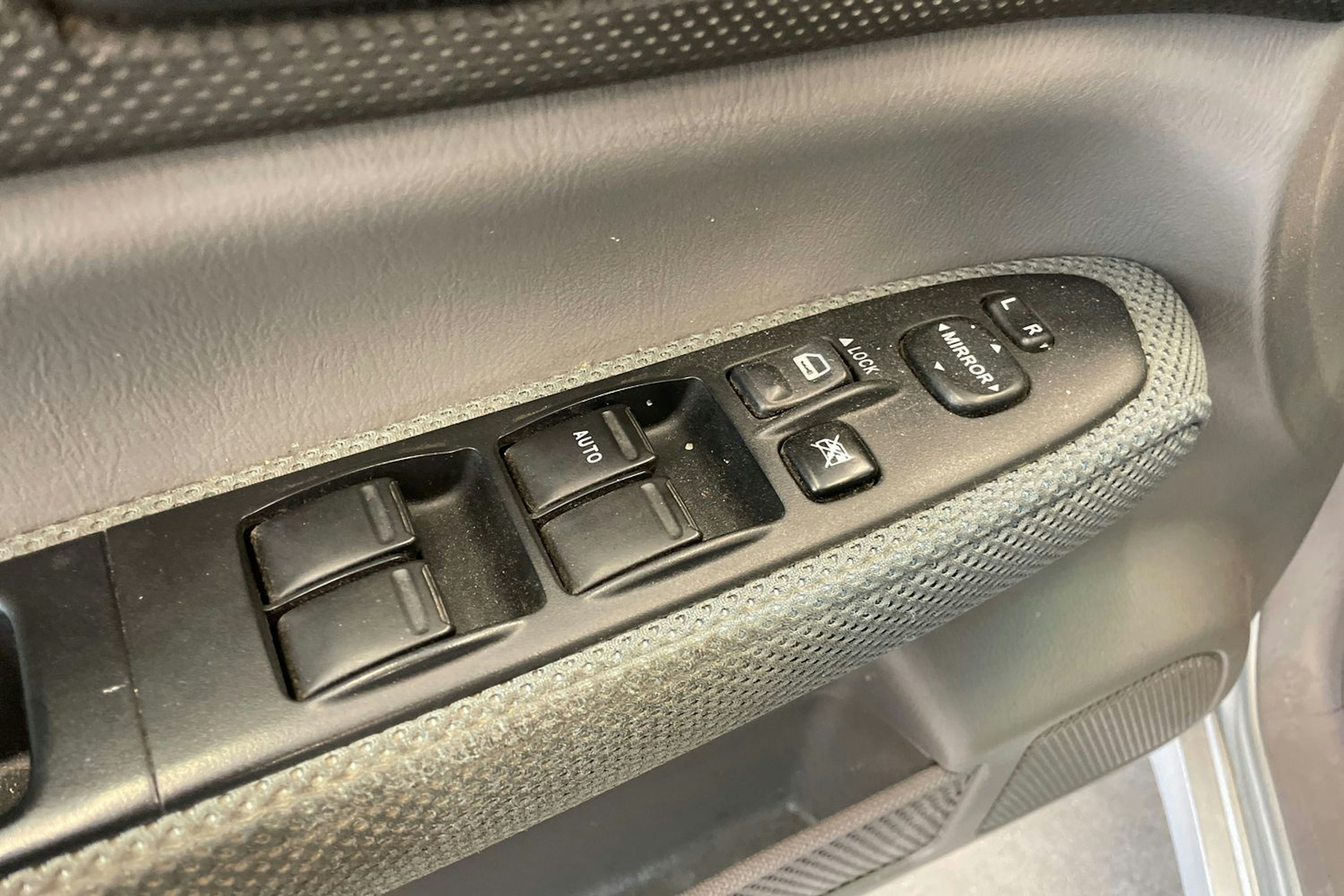 hopea Subaru Forester 2005 kuva 13.