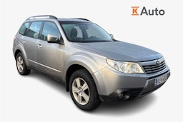 harmaa Subaru Forester 2008 kuva 1.