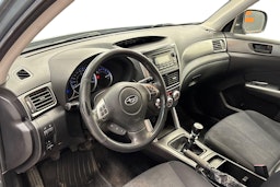 vihreä Subaru Forester 2012 kuva 6.