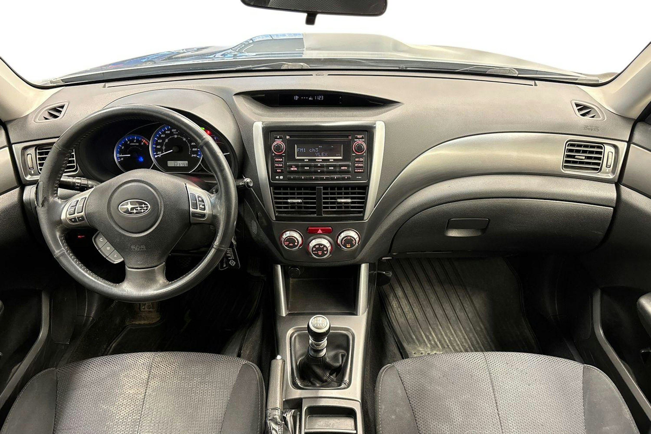 vihreä Subaru Forester 2012 kuva 7.