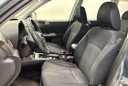 vihreä Subaru Forester 2012 kuva 11.