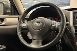 vihreä Subaru Forester 2012 kuva 12.