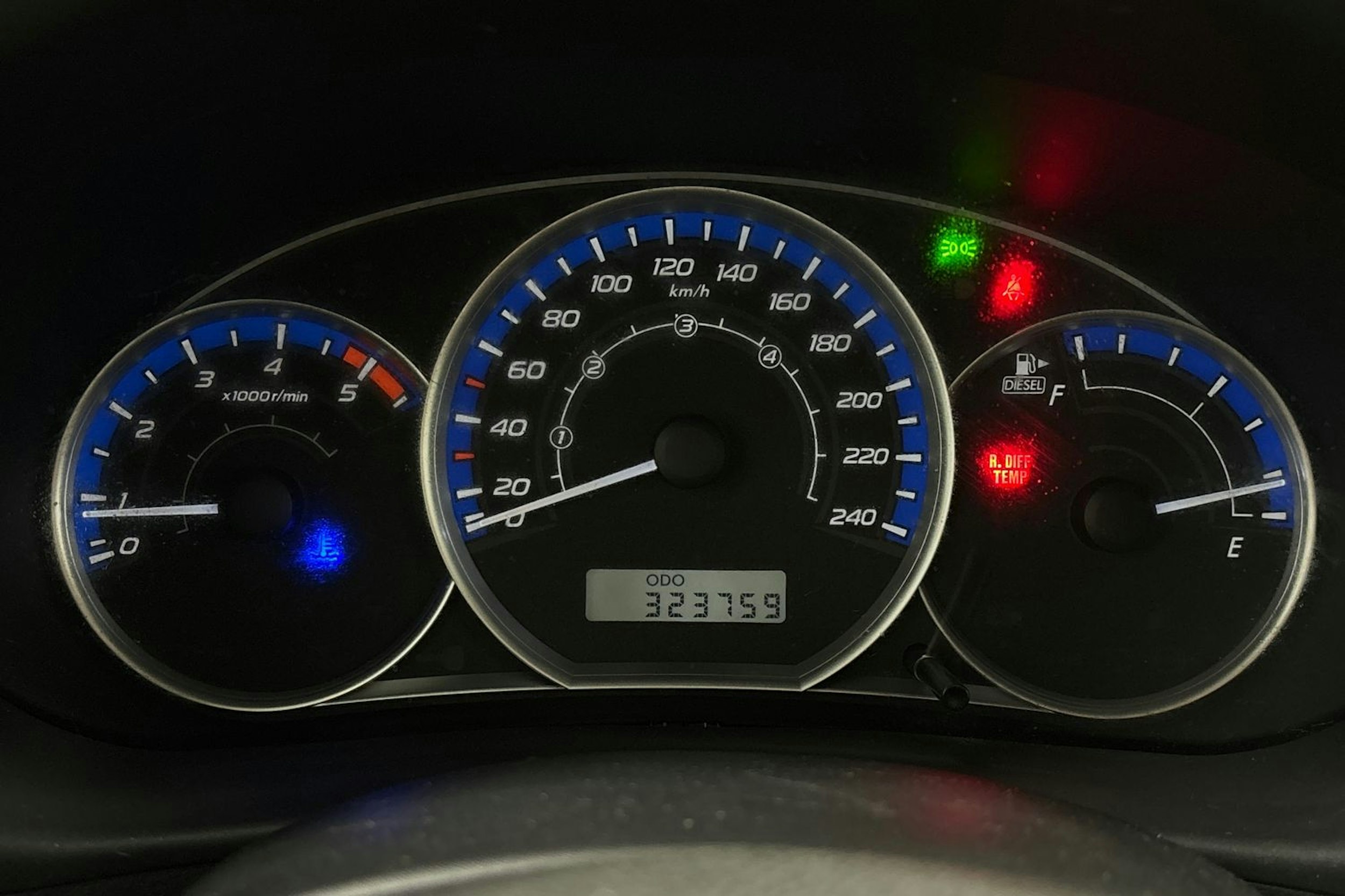 vihreä Subaru Forester 2012 kuva 16.