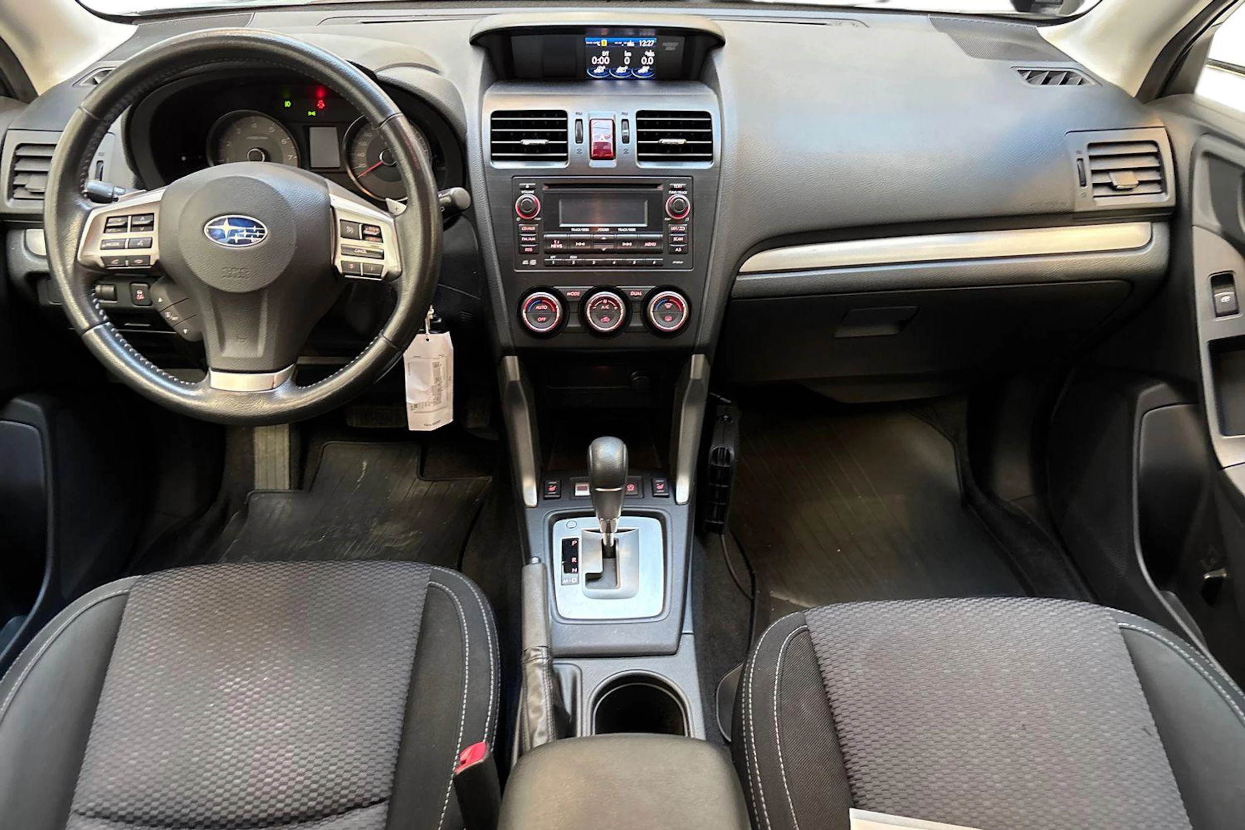 sininen Subaru Forester 2013 kuva 7.