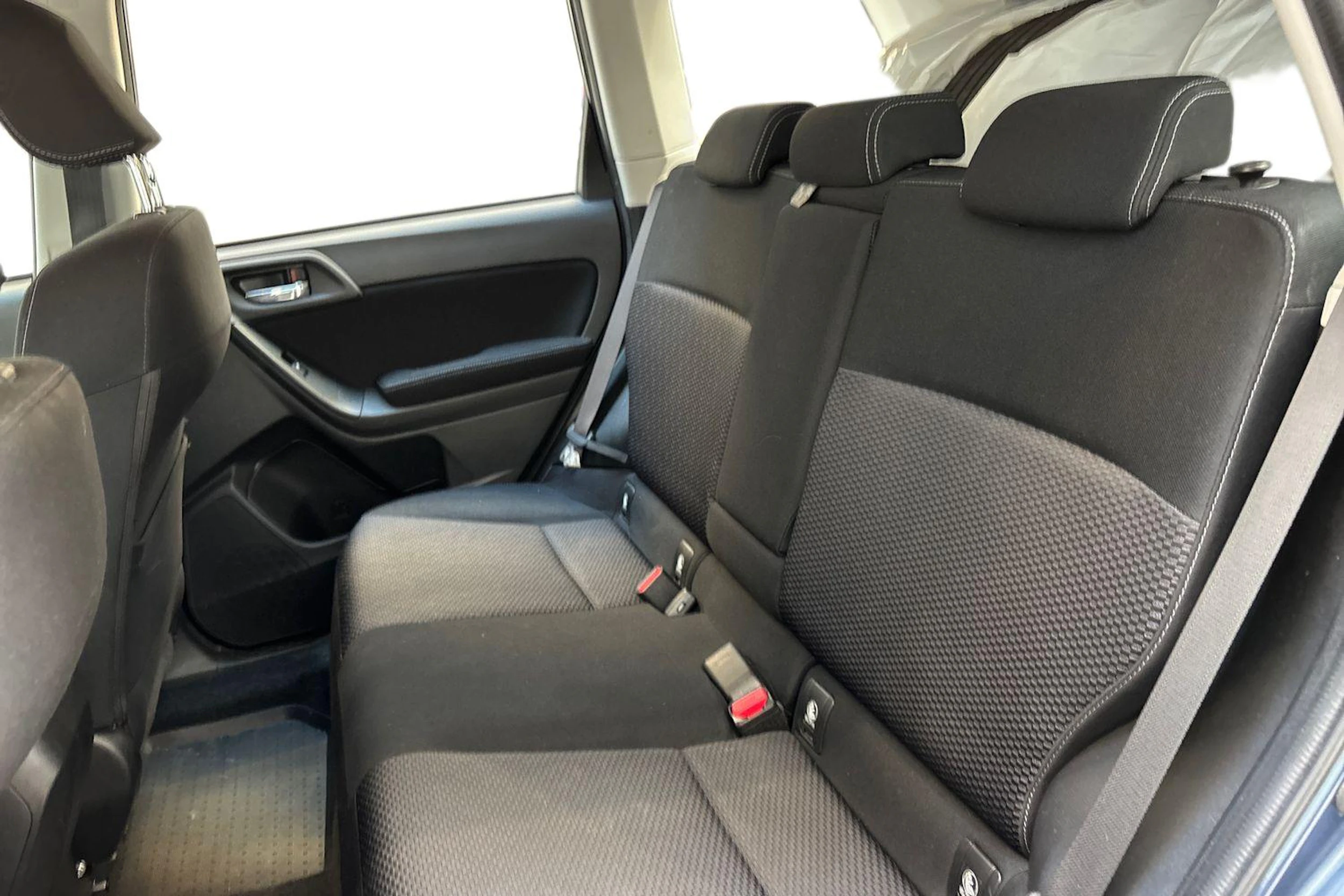 sininen Subaru Forester 2013 kuva 8.