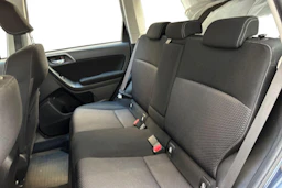 sininen Subaru Forester 2013 kuva 8.