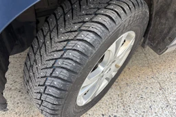 sininen Subaru Forester 2013 kuva 10.