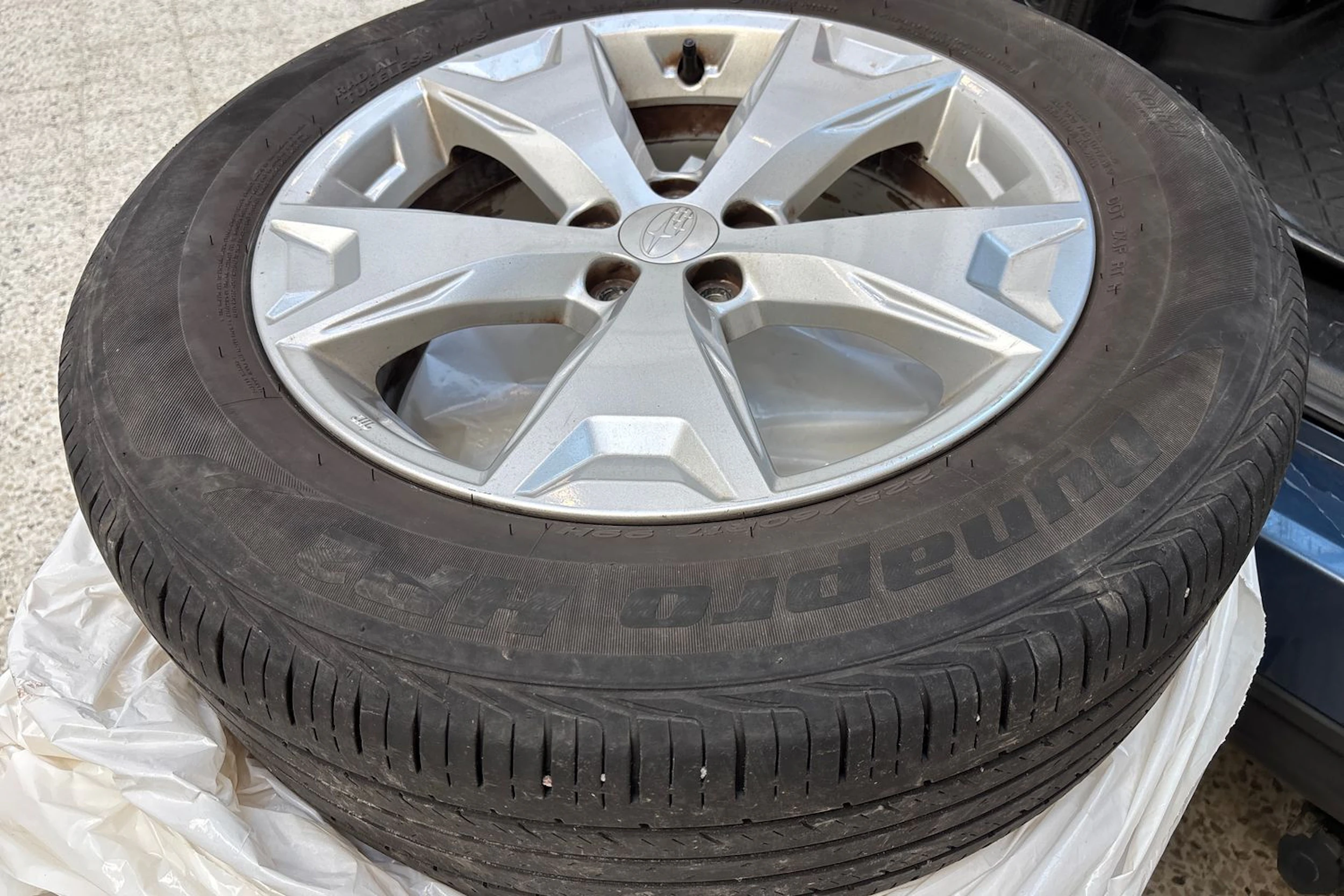 sininen Subaru Forester 2013 kuva 11.