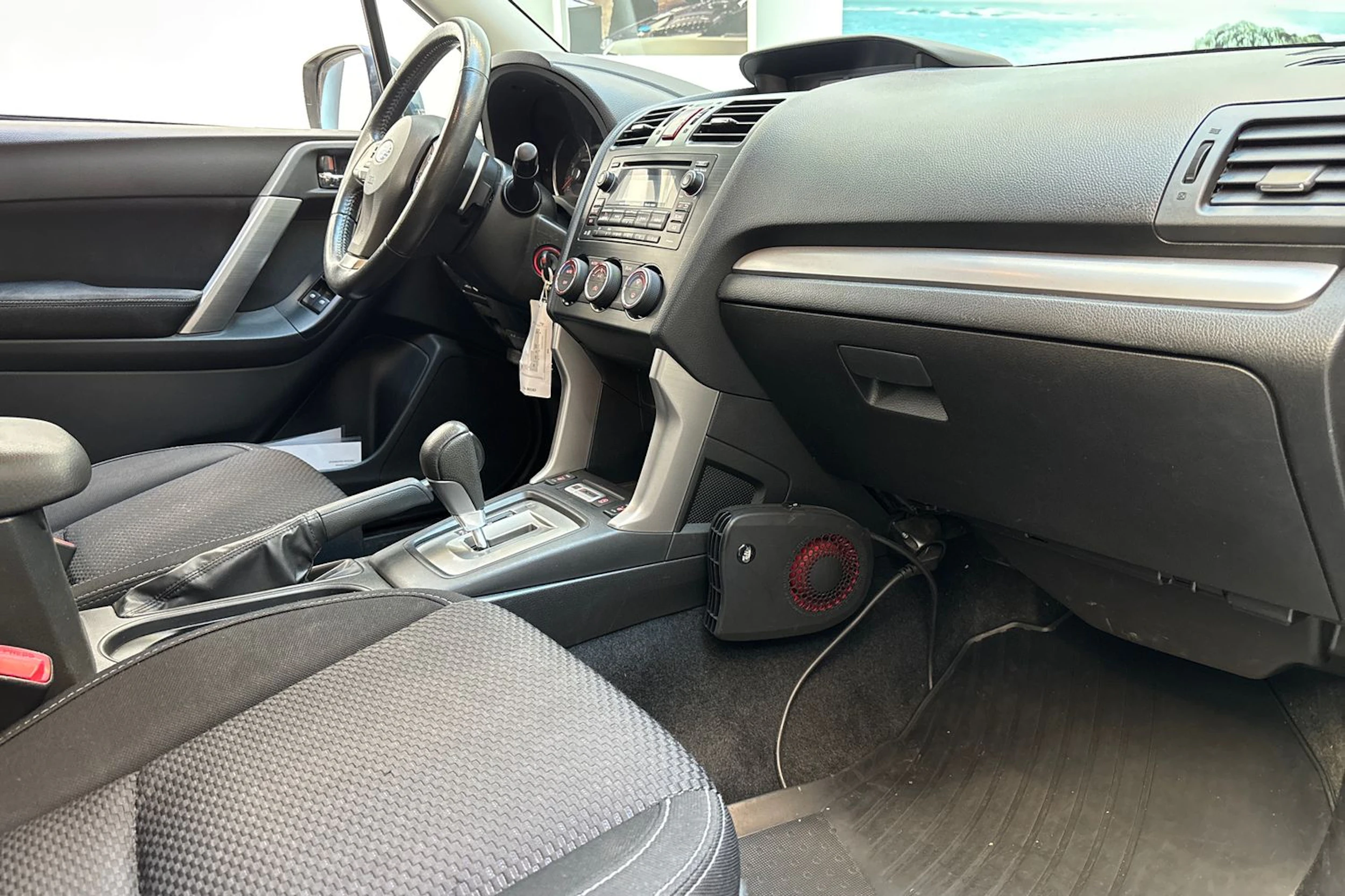 sininen Subaru Forester 2013 kuva 21.